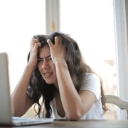 7 Tanda Stres Berat Melalui Sinyal Tubuh saat Tidur