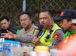 Perkuat Silaturahmi, Kakorlantas Polri Sapa Komunitas Ojol di Kota Batu