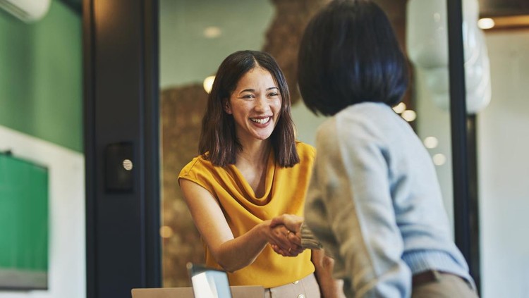 Kepribadian Introvert dan Ekstrovert&colon; Perbedaan&comma; Ciri&comma; dan Cara Menyikapinya