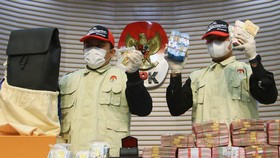 Pegawai Bea Cukai Sewa Safe House Khusus untuk Simpan Uang dan Emas