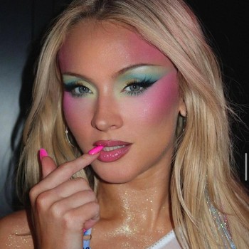 Simak Tampilan Makeup ala Zara Larsson yang Lagi Viral, Wajib Kamu Coba!