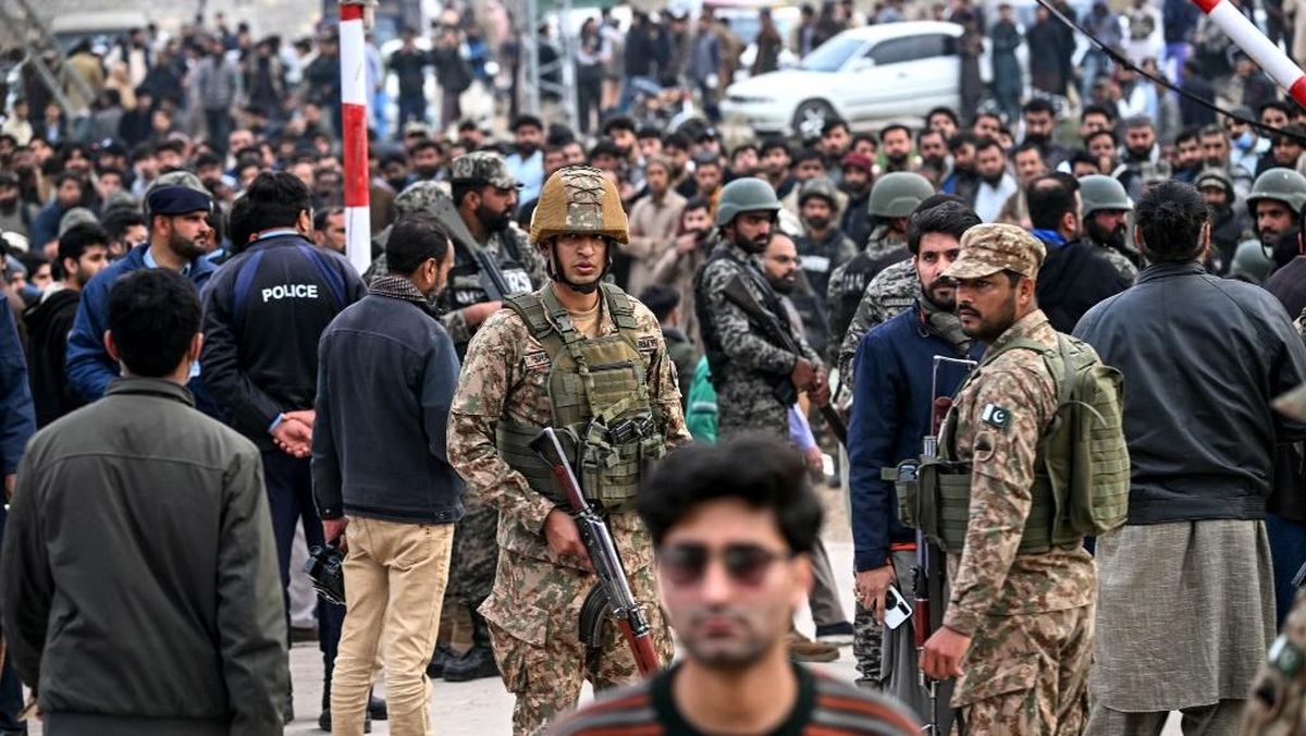 PM Pakistan Kutuk Serangan Bom Tewaskan 30 Orang di Masjid Islamabad