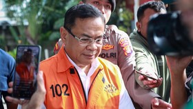 KPK Tambah Masa Penahanan Bupati Pati Sudewo 40 Hari