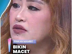 Video: Pinkan Mambo Ditegur Warga gegara Nyanyi di Pinggir Jalan