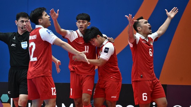 Timnas futsal Indonesia kalah dramatis dari Iran di final AFC Futsal 2026 lewat adu penalti. Meski kalah, finis runner up adalah sejarah yang patut dirayakan.
