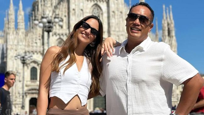 Bantah Rumor Cerai, Nia Ramadhani dan Ardi Bakrie Pamer Foto Mesra