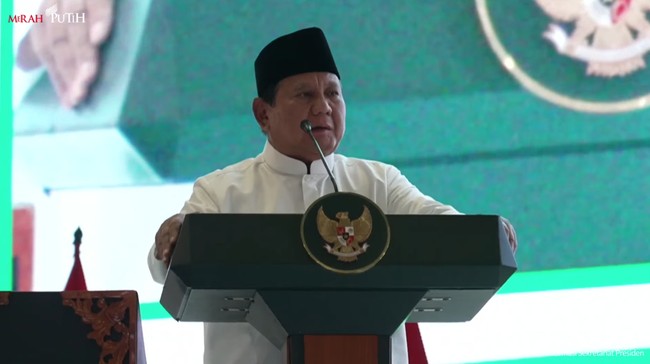 Presiden Prabowo Subianto memuji peran Majelis Ulama Indonesia (MUI) dalam stabilitas bangsa. Ia berharap MUI terus mengabdi untuk umat dan negara.