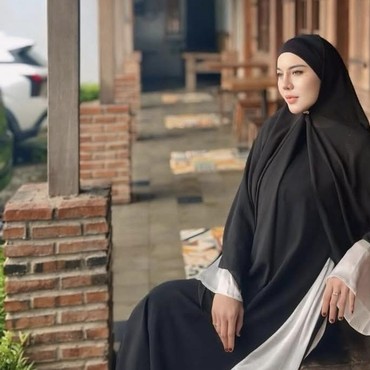 Ratu Rizky Nabila Ungkap Awal Mula Bertemu Pesulap Merah hingga Mau Jadi Istri Kedua