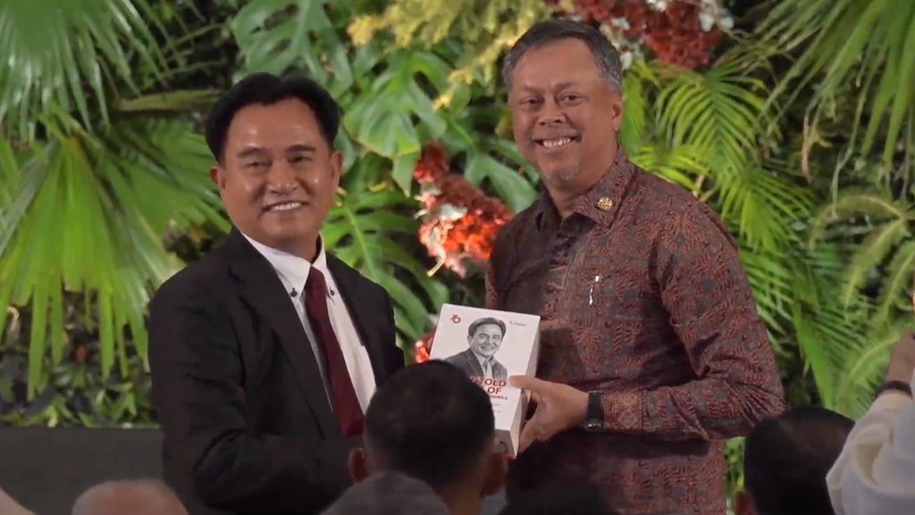 Yusril Luncurkan 8 Buku di Momen Ulang Tahun ke 70