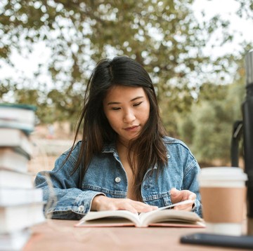 4 Hobi yang Orang dengan Kecerdasan Emosional Tinggi Nggak Pernah Skip