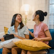 4 Zodiak yang Paling Suka Roasting Diri Sendiri