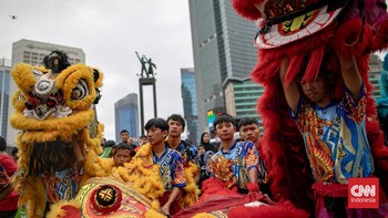 FOTO: Atraksi Barongsai dan Liong di Car Free Day Sambut Imlek 2026
