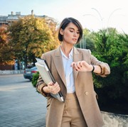 3 Zodiak yang Selalu Tampil Memukau dengan Selera Mode Berkelas