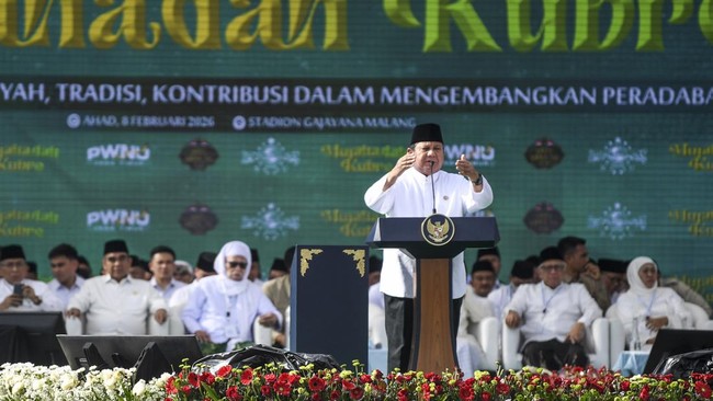 Presiden Prabowo Subianto mengeklaim Indonesia telah berhasil mencapai swasembada berasi karena pemerintah memangkas harga pupuk dan mendistribusikannya merata.