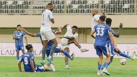 Hasil Super League: PSM Hajar PSBS, Semen Padang Gol Menit 104