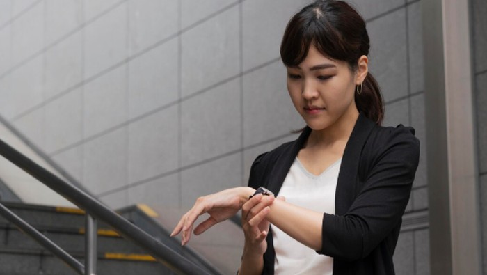 Punya Kepribadian Santai, Deretan Zodiak yang Dikenal Paling Sering Terlambat