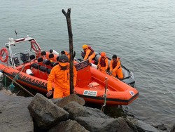 Nelayan Hilang Saat Melaut di Perairan Makassar, Tim SAR Dikerahkan