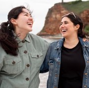 3 Ciri Kepribadian Perempuan yang Cuma Punya 1 Sahabat Dekat