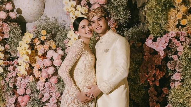 5 Pasangan Artis Jalani Ramadhan Pertama sebagai Suami-Istri