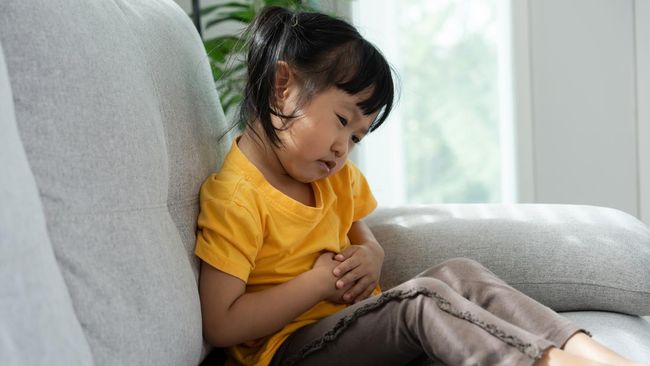 Ciri-ciri Keracunan Makanan pada Anak, Bunda Perlu Tahu