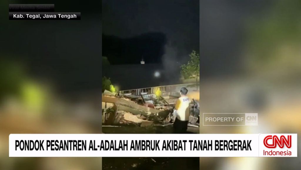 VIDEO: Bangunan Ponpes Ambruk Akibat Tanah Bergerak