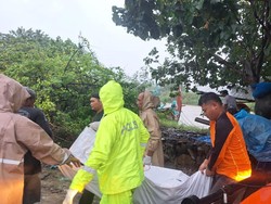 Korban Arung Jeram Pakai Ban di Sungai Kendal Ditemukan Tewas