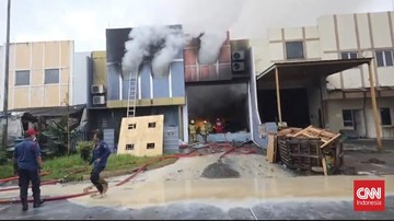 Gudang Bahan Kimia di Taman Tekno Tangsel Terbakar