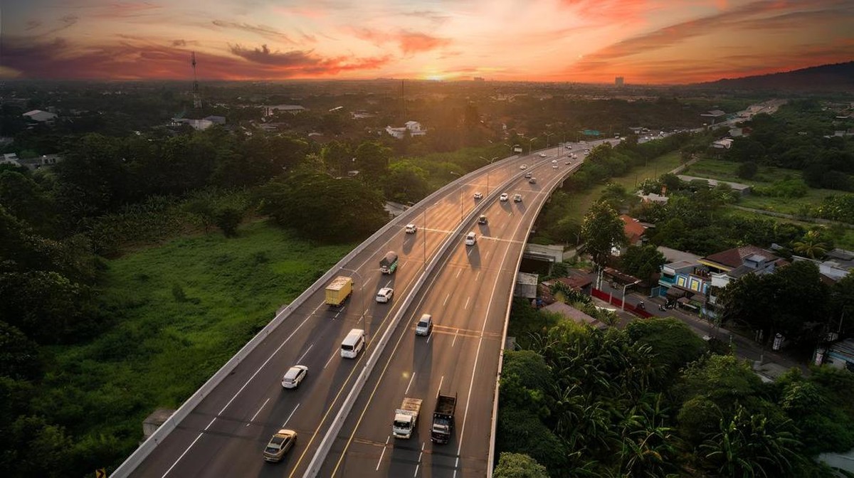 Rupiah Gonjang-ganjing Bikin Investor Asing Pikir Panjang Masuk RI