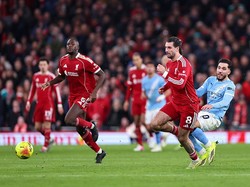 Liverpool Tumbang di Anfield, Warganet Girang: Man City Pepet Arsenal!