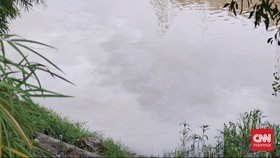 Kali di Serpong Diduga Tercemar, Air Berbusa dan Bau Menyengat