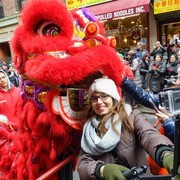 Bukan Cuma Bagi Angpao, 5 Tradisi Imlek dari Berbagai Negara