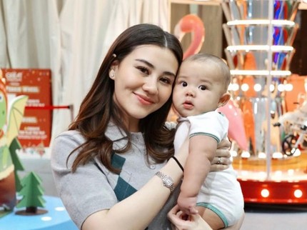 5 Potret Anak Artis yang Mulai Sekolah Sejak Bayi, Ada Putra Aaliyah Massaid