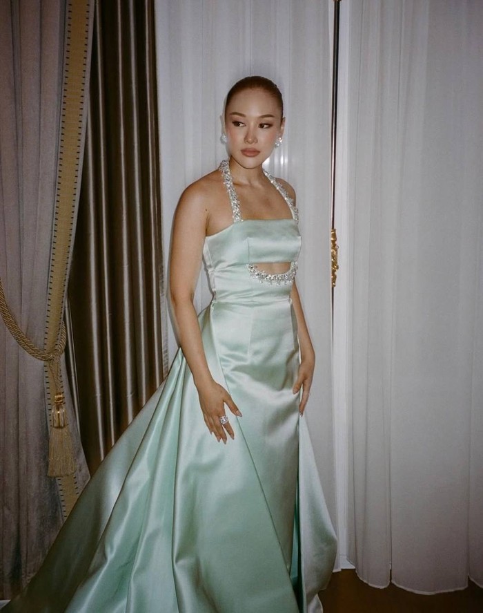 Bernama asli Yerin Ha, ia ternyata merupakan aktris berdarah Korea-Australia yang lahir dan besar di Sydney./ Foto: Instagram.com/yerinha_