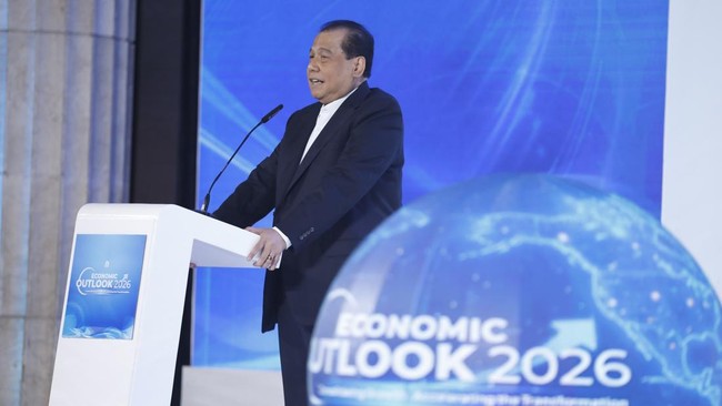Chairman CT Corp Chairul Tanjung (CT) optimistis perekonomian Indonesia mampu tumbuh hingga 8 persen.
