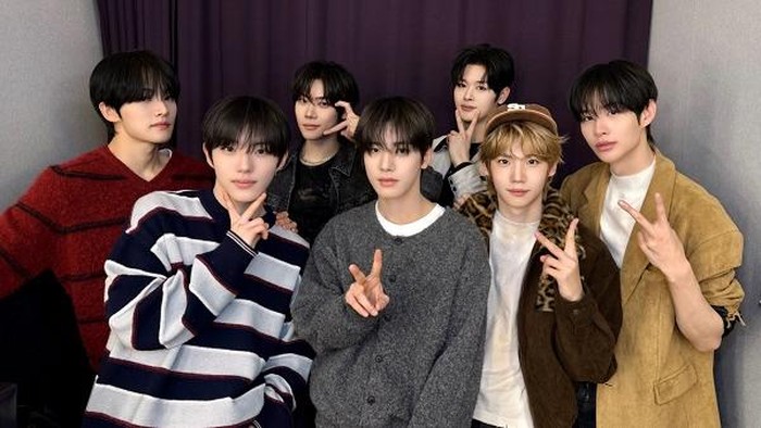 10 Lagu K-Pop yang Cocok Didengar Saat Valentine