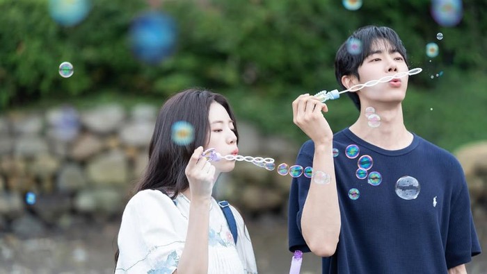 3 Film Korea yang Sajikan Kisah Romantis dan 'Menguras' Air Mata, Bisa Nonton di Netflix!