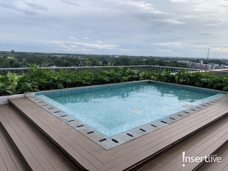 Staycation sambil Menikmati Karya Seni Seniman Lokal