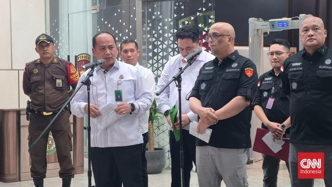 Kejaksaan Agung mengungkap modus kasus dugaan korupsi ekspor Palm Oil Mill Effluent (POME) atau limbah cair kelapa sawit pada periode 2022-2024.