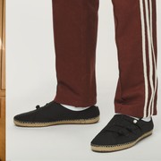 Mengenal Sejarah Kancing Pankou yang Sedang Tren