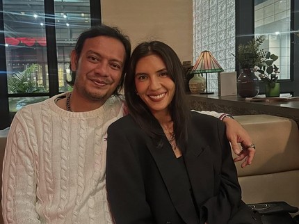 Potret Romantis Nadila Ernesta dan Eno Netral Rayakan Wedding Anniversary Ke-13