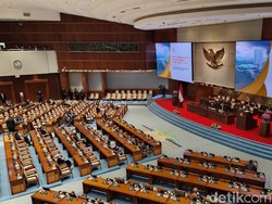 DPR Gelar Paripurna Hari Ini, 292 Anggota Hadir Langsung