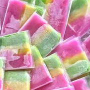 Nostalgia 8 Jajanan Es Jadul Favorit Anak SD, Ada Es Gabus!