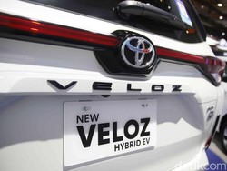 Skema Nyicil Veloz Hybrid Termurah yang Harganya Rp 303 Juta