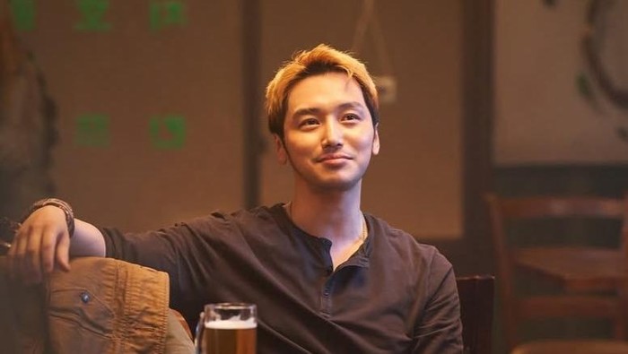Segera Tayang, Simak Potret Byun Yo Han dengan Rambut Pirang di Film Netflix Baru Pavane