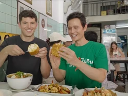 Chef Ini Bongkar 7 Makanan Kaki Lima Terlezat di Dunia, Ada Favoritmu?