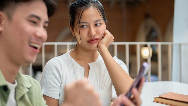 Ketahui Ciri-Ciri Suami Punya Sifat Kekanak-kanakan atau Manchild