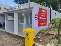 2 Oknum Satpol Merokok di Ruang Lakstasi Alun-Alun Malang Kena Tipiring