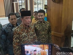 Jokowi Penuhi Panggilan Penyidik Polda Metro Jaya di Solo, Diperiksa 2,5 Jam