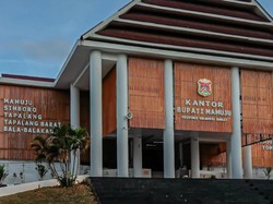 Ombudsman Sulbar Sentil Pemkab Mamuju Tak Bayar Gaji ke-13 dan THR 700 Guru