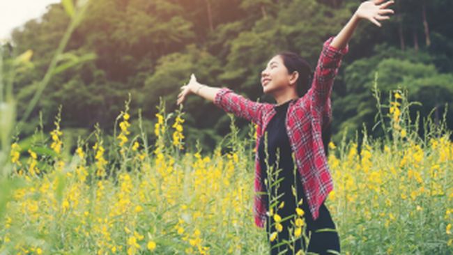 9 Cara Sederhana Hidup Lebih Tenang dan Bahagia Tanpa Drama